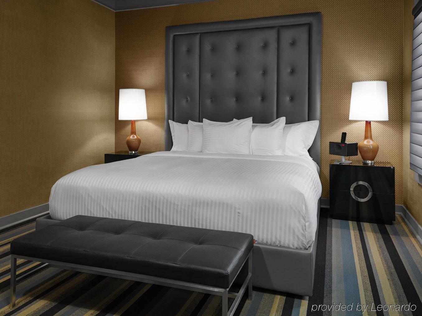 Hotel Arts Kensington YYC Esterno foto